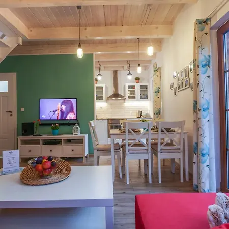 Na Kaszubach A 152 Mietowy- Kaszubska Ostoja Feriehus